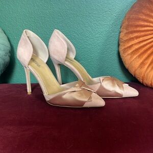 Light pink pump